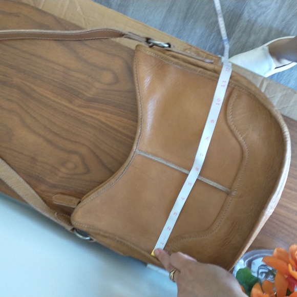 Frye Cara Saddle Crossbody Bag - Picture 5 of 6